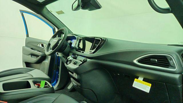 new 2026 Chrysler Pacifica car, priced at $43,252