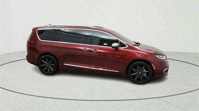 used 2021 Chrysler Pacifica Hybrid car, priced at $23,850