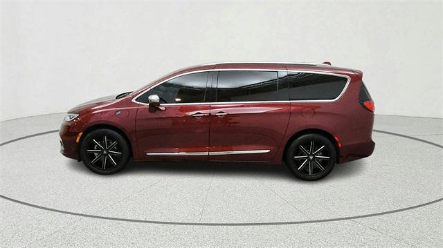 used 2021 Chrysler Pacifica Hybrid car, priced at $23,850