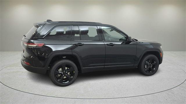 new 2025 Jeep Grand Cherokee car, priced at $41,054