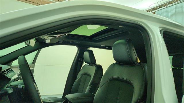 new 2026 Jeep Grand Cherokee car, priced at $43,266