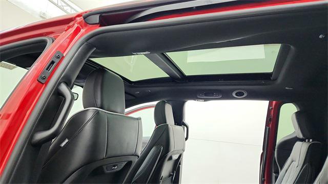 new 2026 Chrysler Pacifica car, priced at $47,176