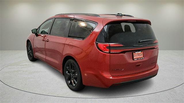 new 2026 Chrysler Pacifica car, priced at $47,176
