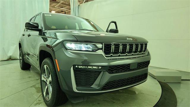 new 2026 Jeep Grand Cherokee car, priced at $44,817