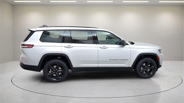 new 2025 Jeep Grand Cherokee L car, priced at $38,834