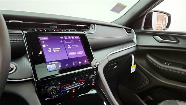 new 2025 Jeep Grand Cherokee L car, priced at $38,834