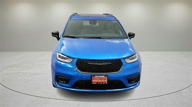 new 2026 Chrysler Pacifica car, priced at $47,176