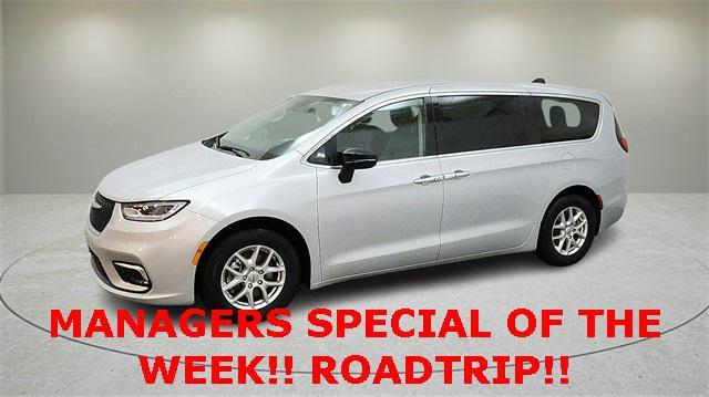 used 2024 Chrysler Pacifica car, priced at $26,602