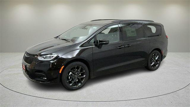 new 2026 Chrysler Pacifica car, priced at $46,740