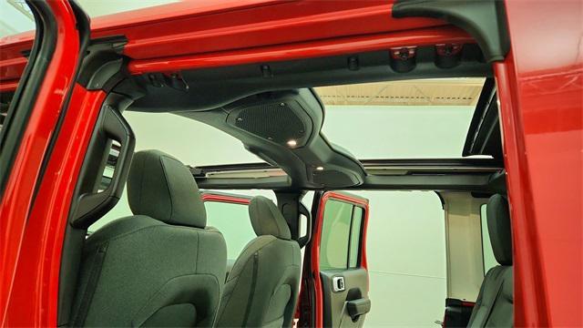 new 2026 Jeep Wrangler car, priced at $44,537