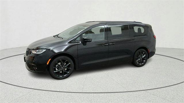 new 2026 Chrysler Pacifica car, priced at $42,916
