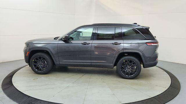 new 2026 Jeep Grand Cherokee car, priced at $56,227