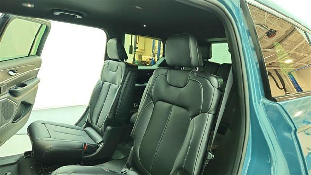 new 2026 Jeep Grand Cherokee L car, priced at $44,638