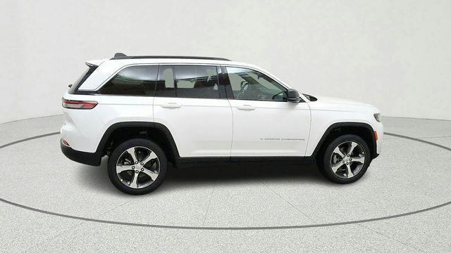 new 2026 Jeep Grand Cherokee car, priced at $42,773
