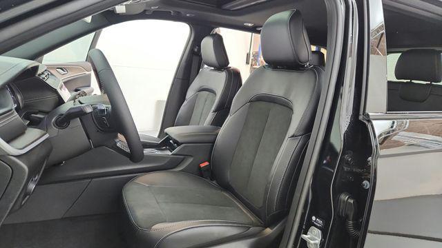 new 2026 Jeep Grand Cherokee car, priced at $43,736