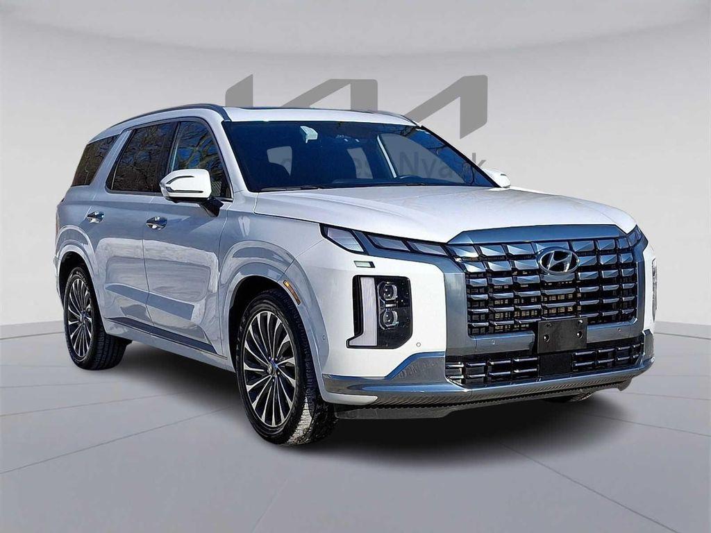 used 2024 Hyundai Palisade car, priced at $36,774