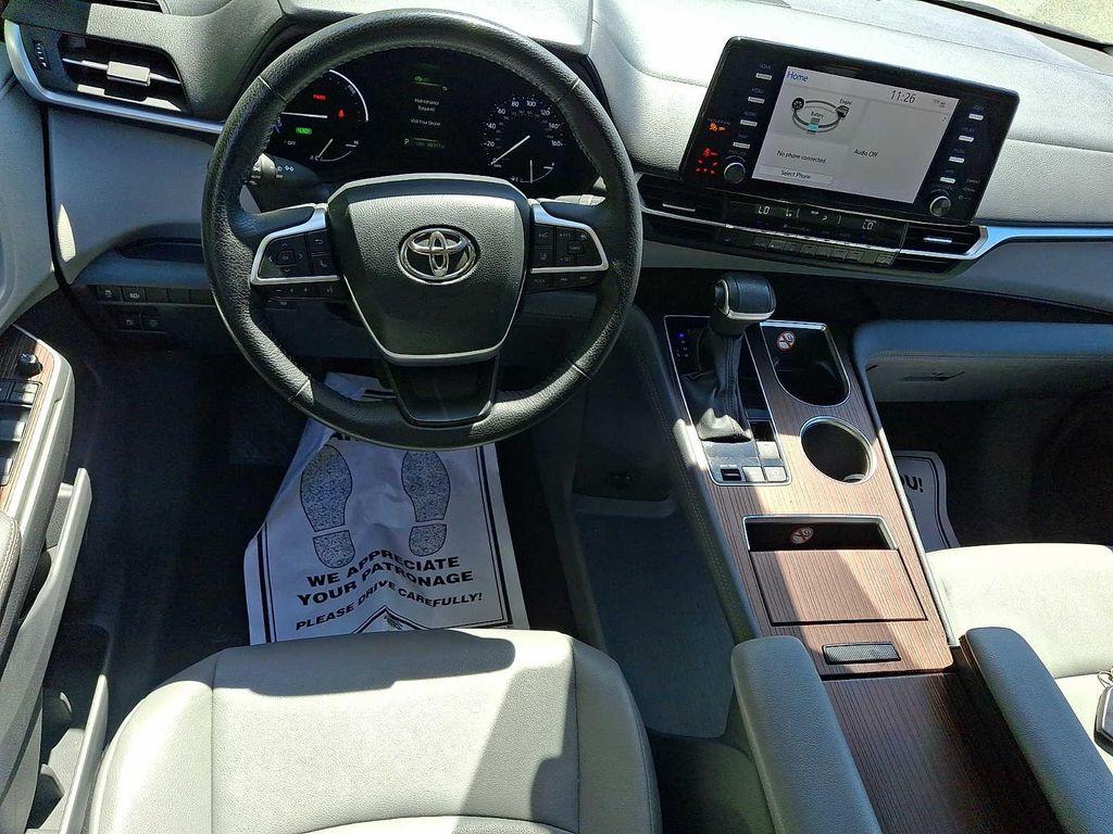 used 2023 Toyota Sienna car, priced at $39,788