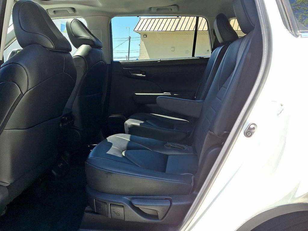 used 2023 Toyota Highlander car, priced at $36,977