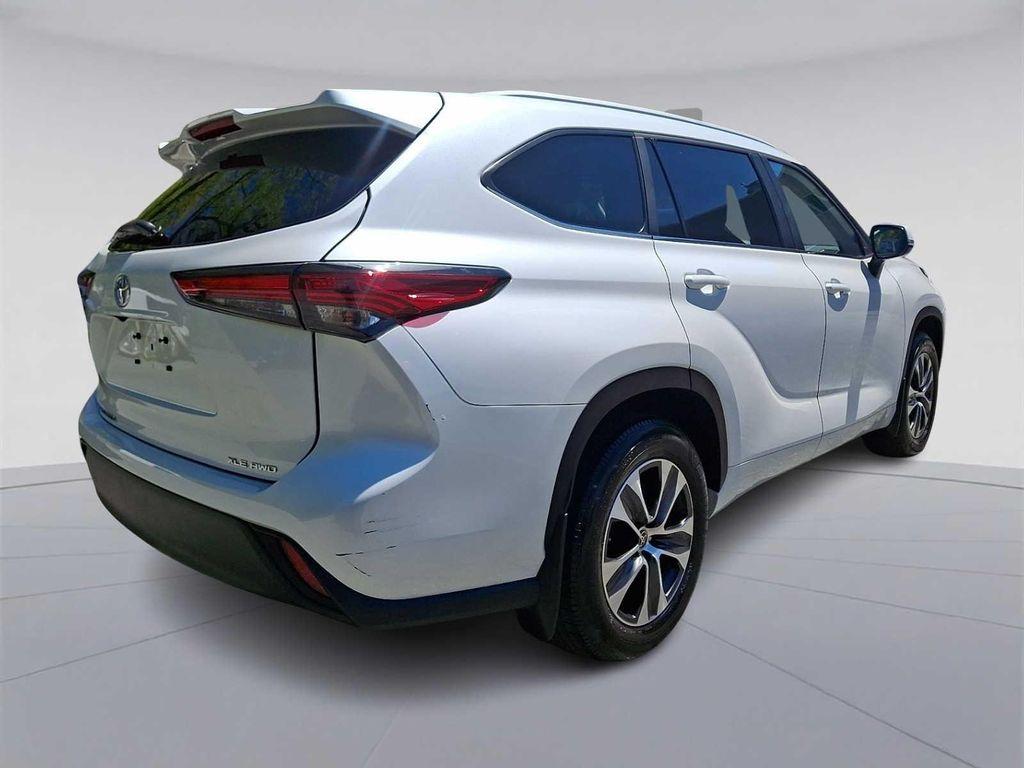used 2023 Toyota Highlander car, priced at $36,977