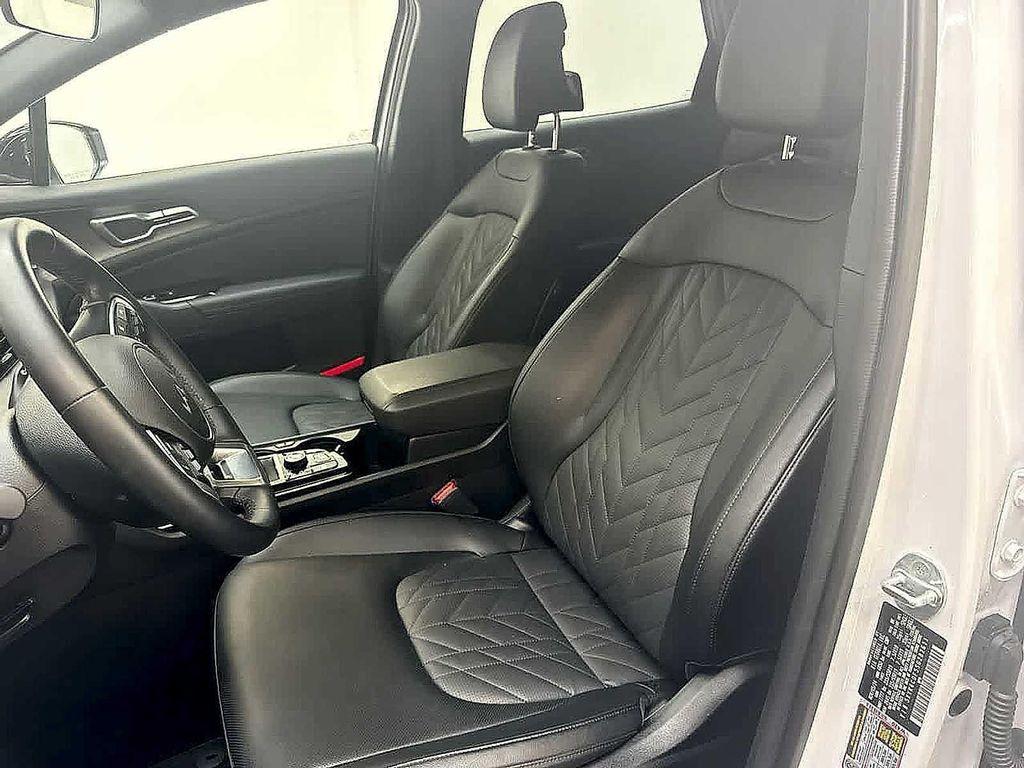 used 2025 Kia Sportage car, priced at $29,104