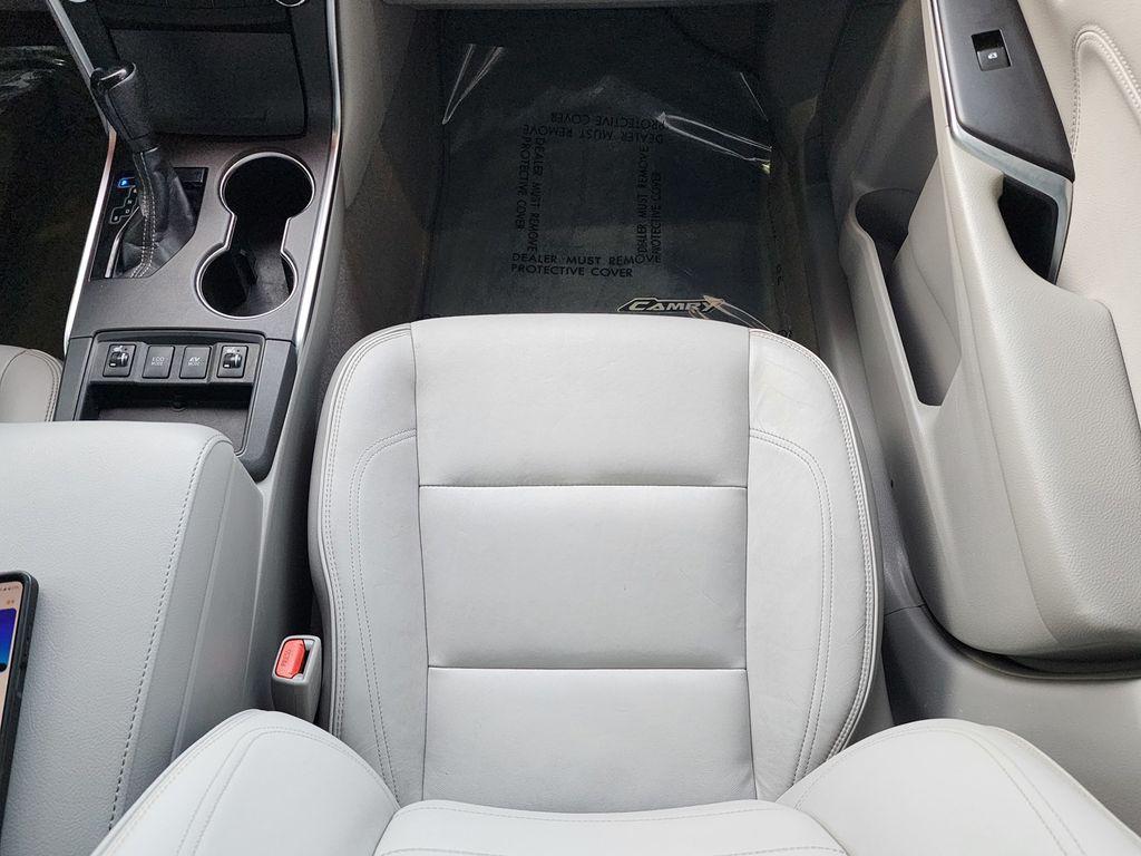 used 2017 Toyota Camry Hybrid car, priced at $17,995