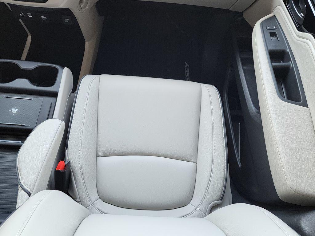 used 2026 Honda Odyssey car, priced at $45,975