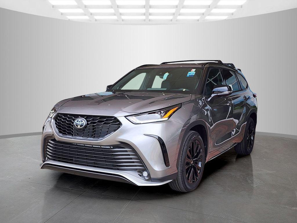 new 2026 Toyota Highlander car, priced at $54,161