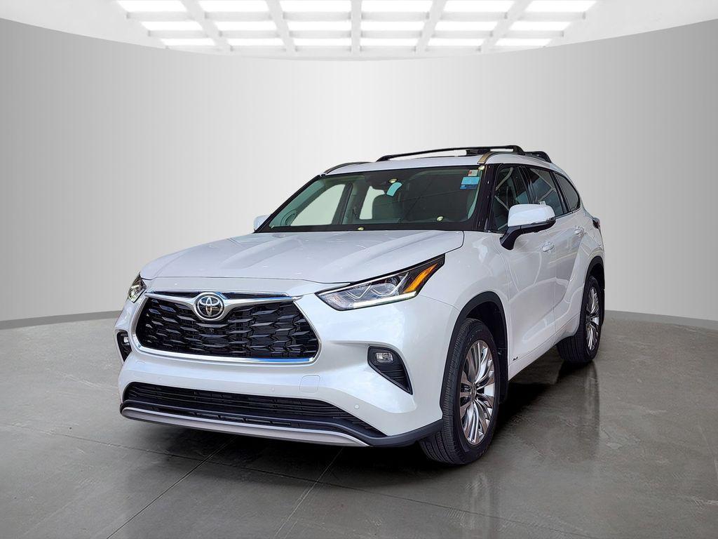 new 2026 Toyota Highlander Hybrid car, priced at $58,929