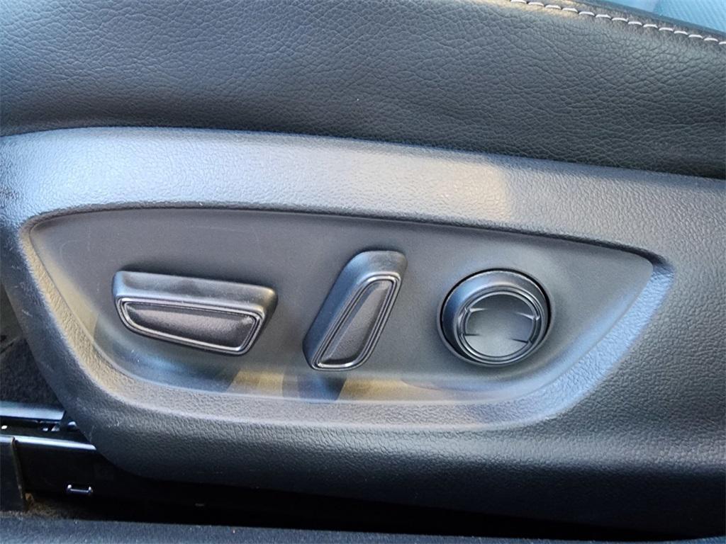 used 2020 Toyota Camry car, priced at $21,487