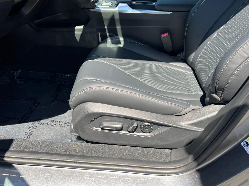 new 2025 Acura TLX car, priced at $47,195