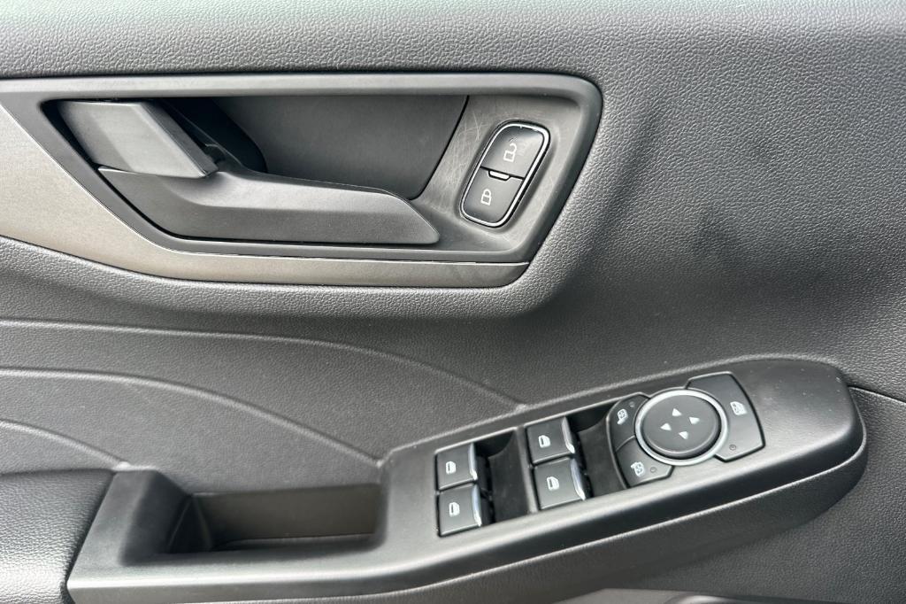 used 2025 Ford Escape car, priced at $21,333