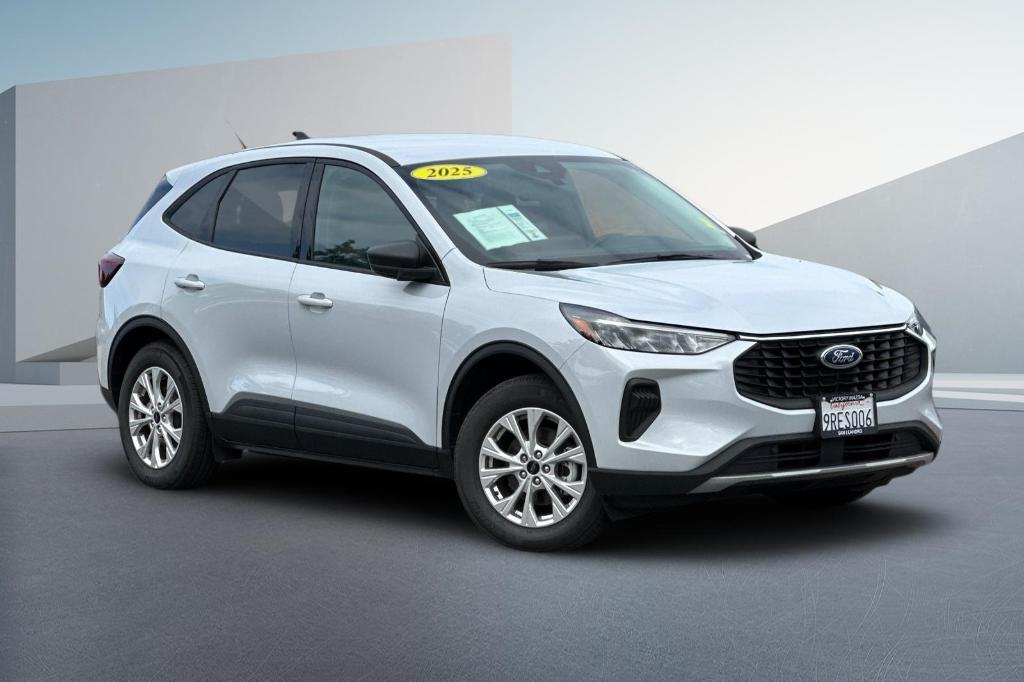 used 2025 Ford Escape car, priced at $21,333