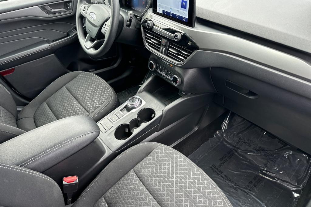 used 2025 Ford Escape car, priced at $21,333