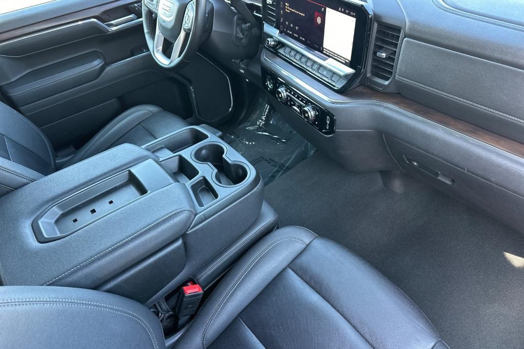 used 2024 GMC Sierra 1500 car, priced at $43,888