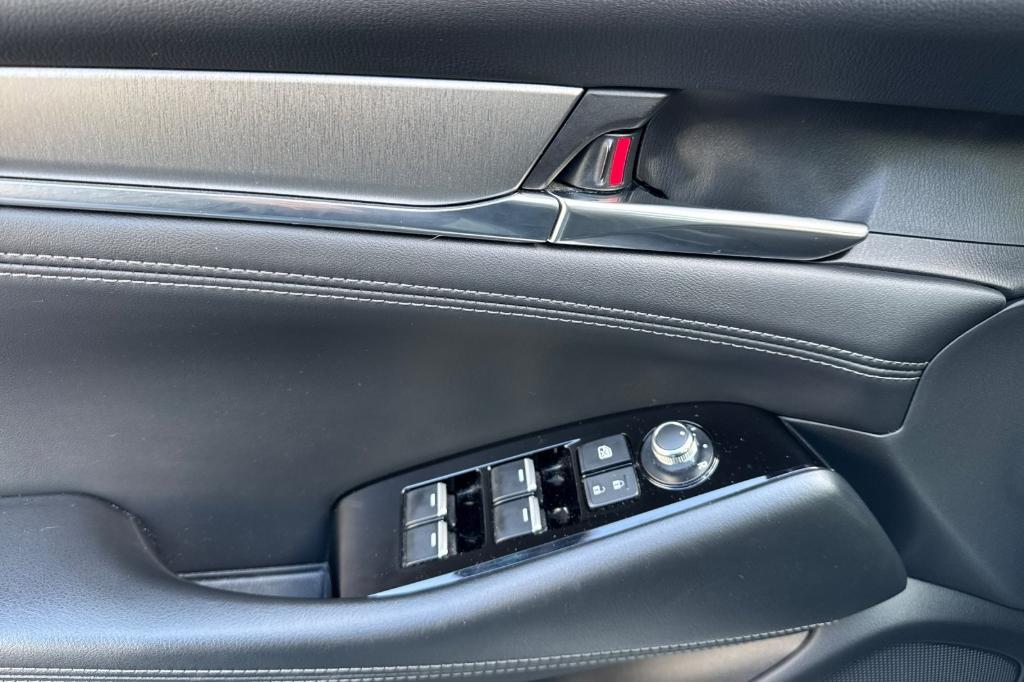 used 2018 Mazda Mazda6 car, priced at $20,888