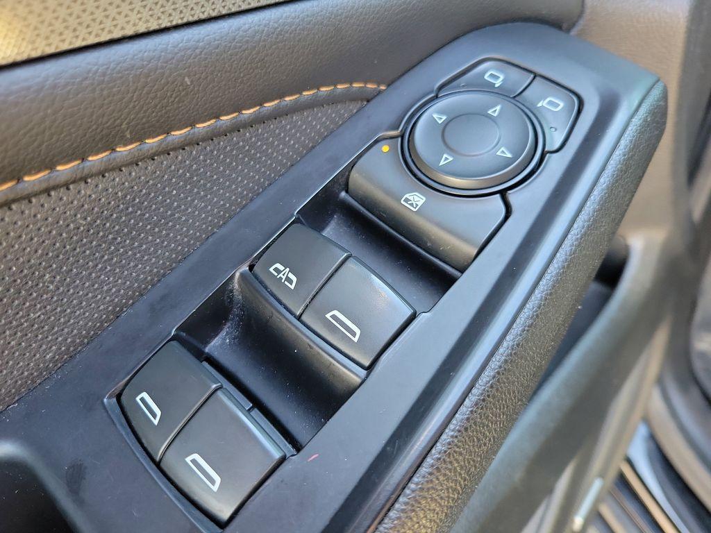 used 2020 Chevrolet Traverse car, priced at $21,999
