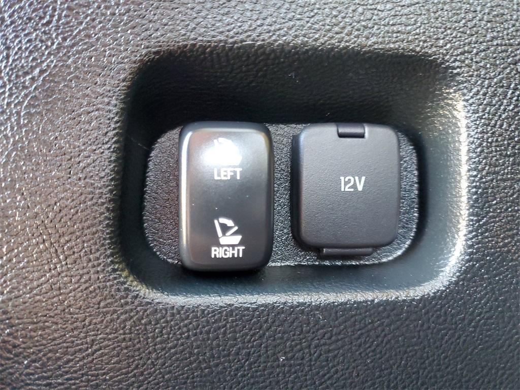 used 2021 Ford Edge car, priced at $16,999