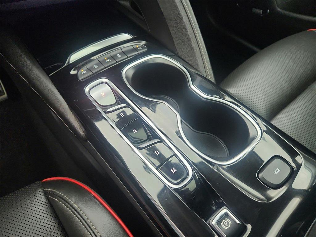 used 2022 Buick Envision car, priced at $23,899