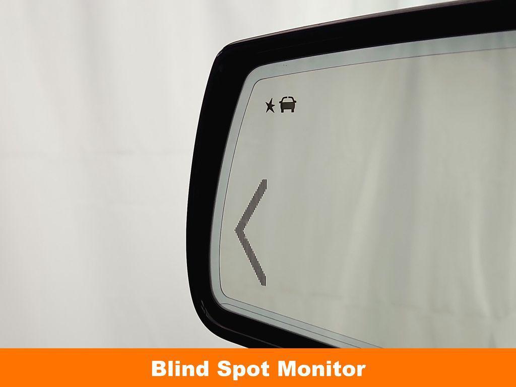 used 2018 GMC Yukon XL car, priced at $30,789