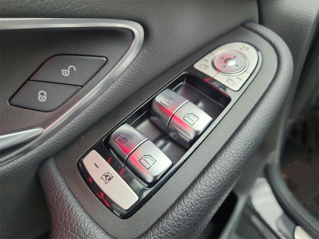 used 2021 Mercedes-Benz GLC 300 car, priced at $23,789