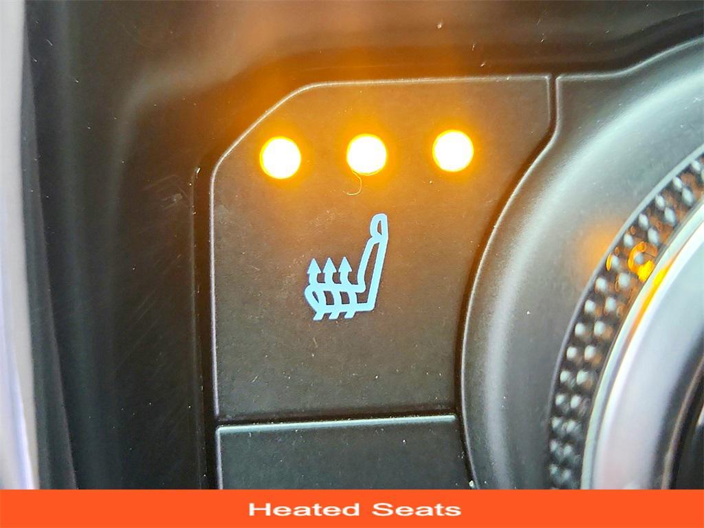 used 2021 Toyota Highlander car, priced at $28,999