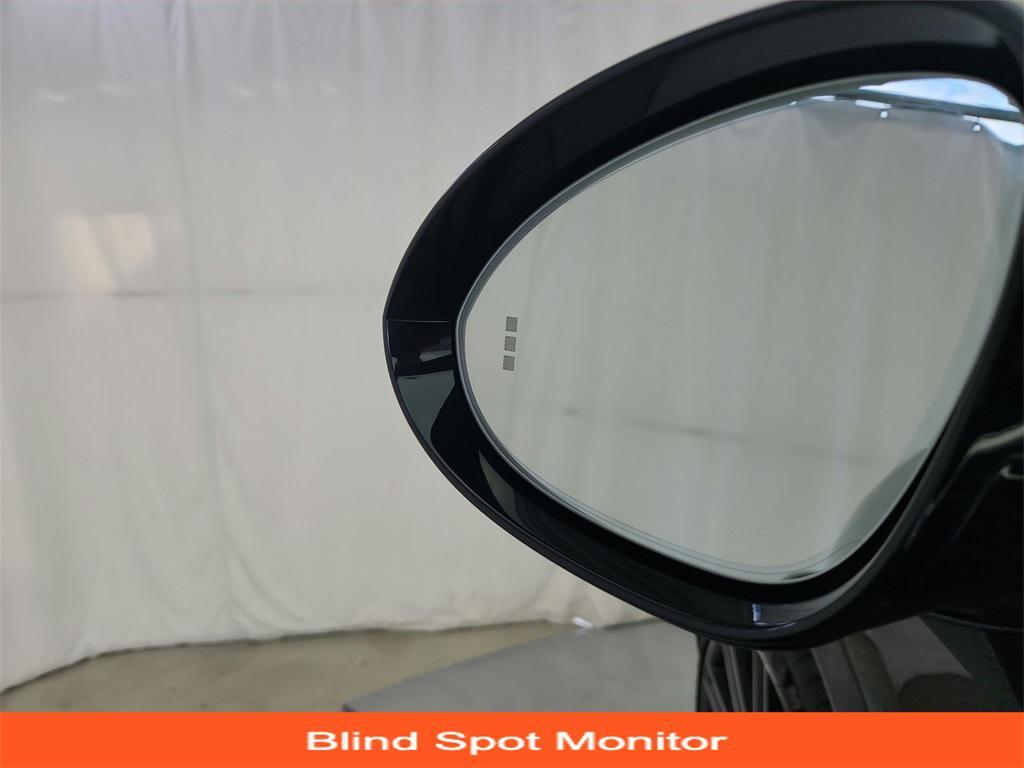 used 2019 Porsche Cayenne car, priced at $45,997