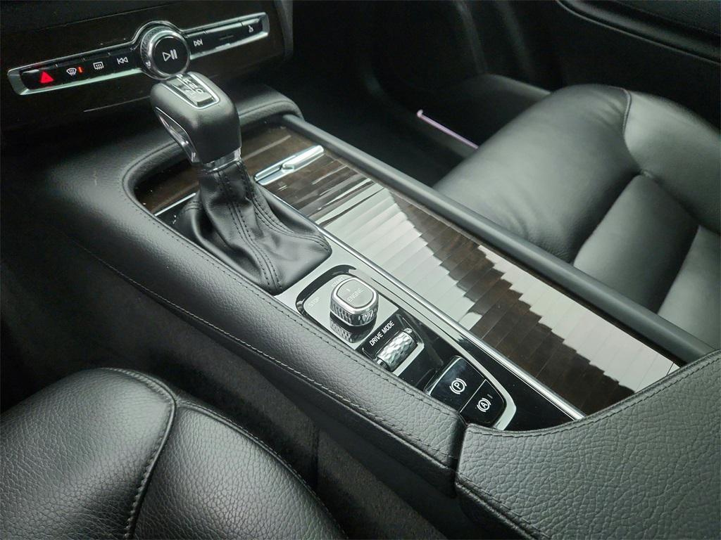 used 2017 Volvo XC90 car, priced at $17,899