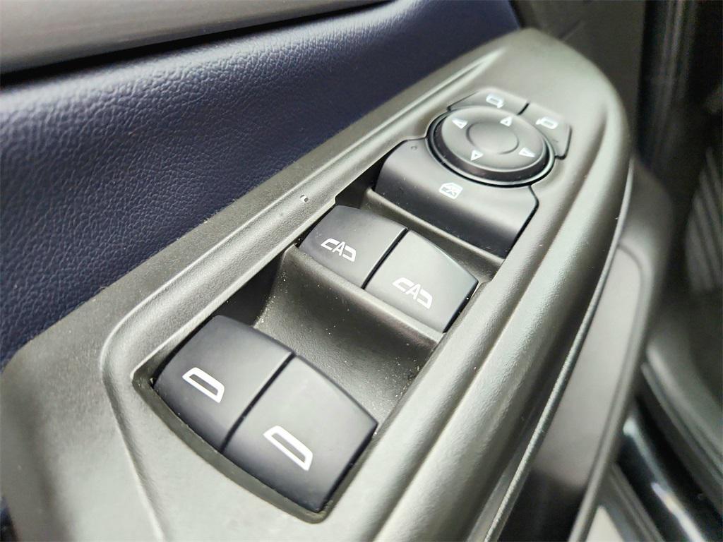 used 2022 Chevrolet Bolt EUV car, priced at $15,980