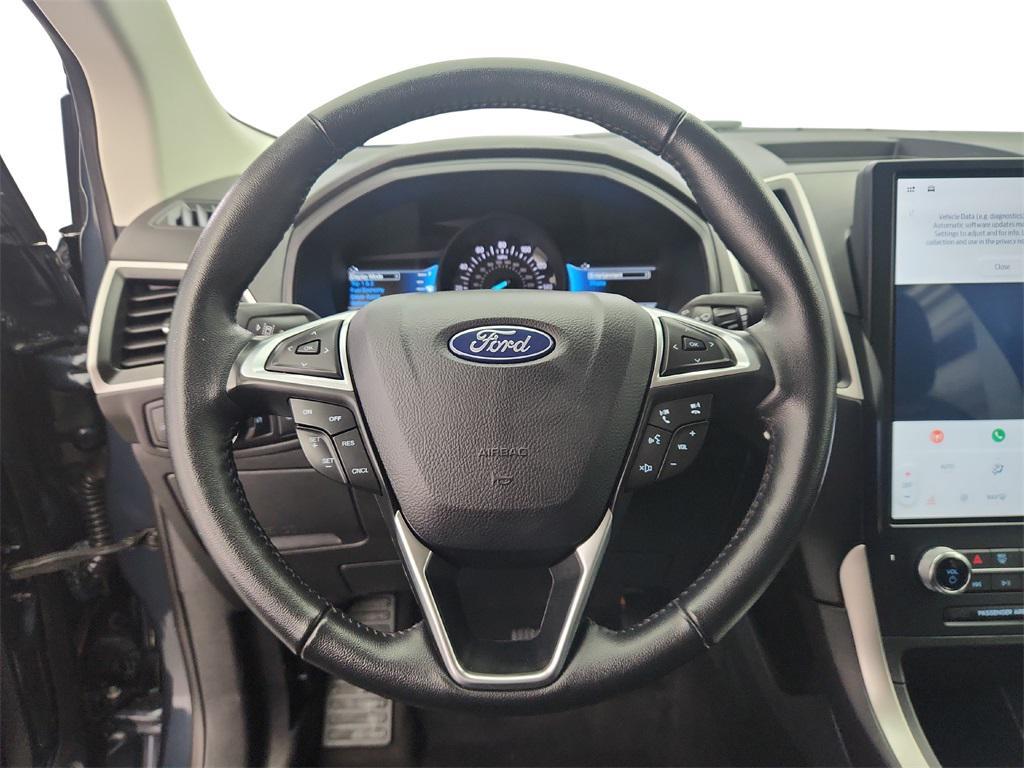 used 2024 Ford Edge car, priced at $20,399
