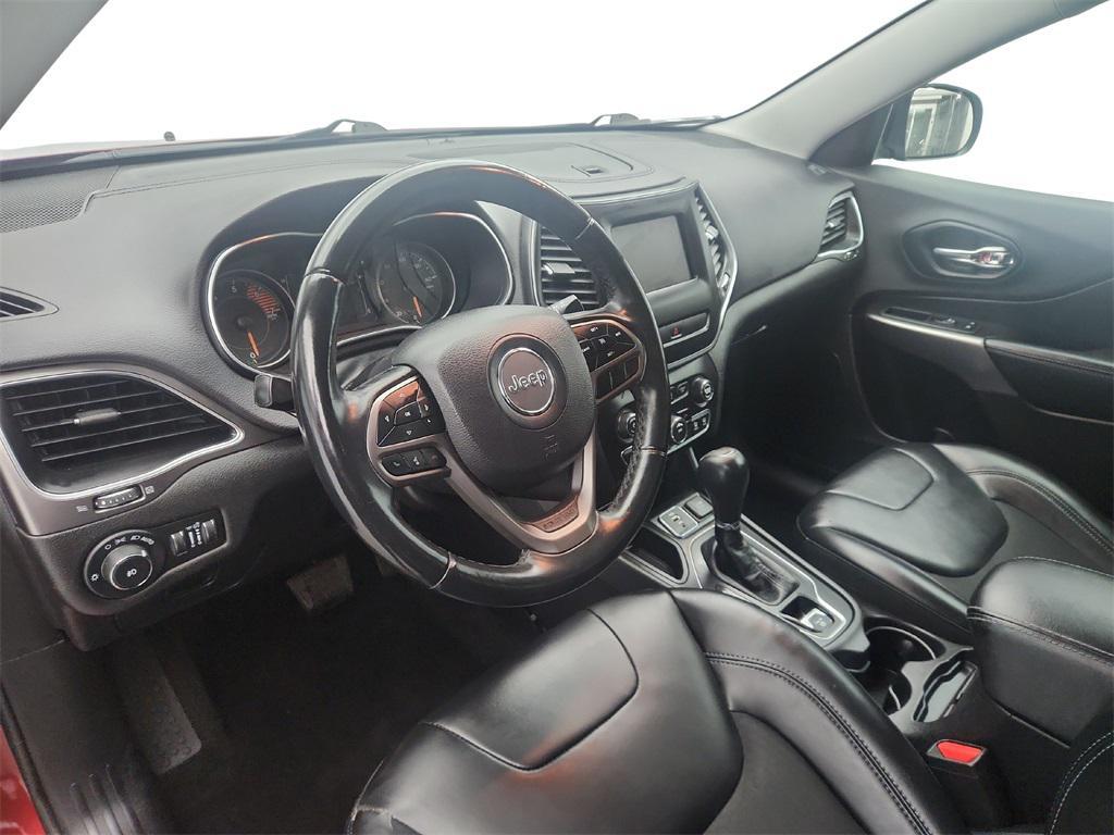 used 2019 Jeep Cherokee car, priced at $13,789