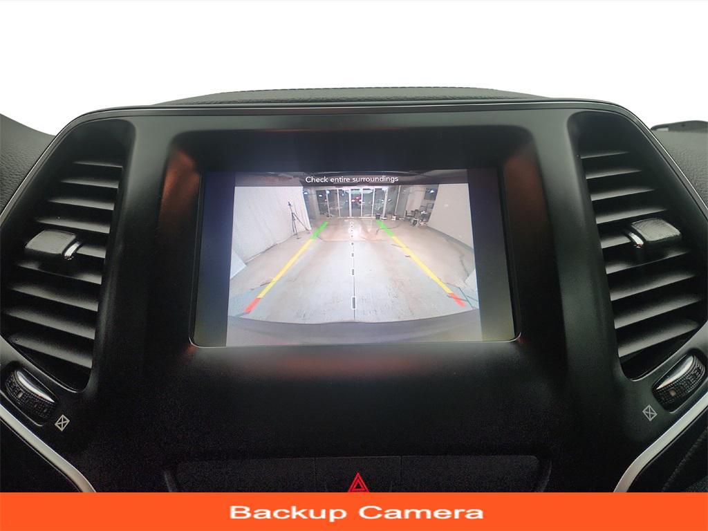 used 2019 Jeep Cherokee car, priced at $13,789