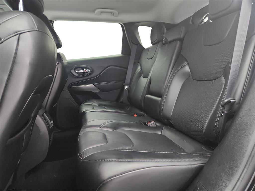 used 2020 Jeep Cherokee car, priced at $16,499