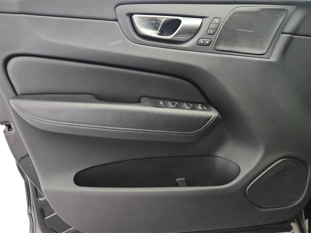 used 2024 Volvo XC60 car, priced at $27,799
