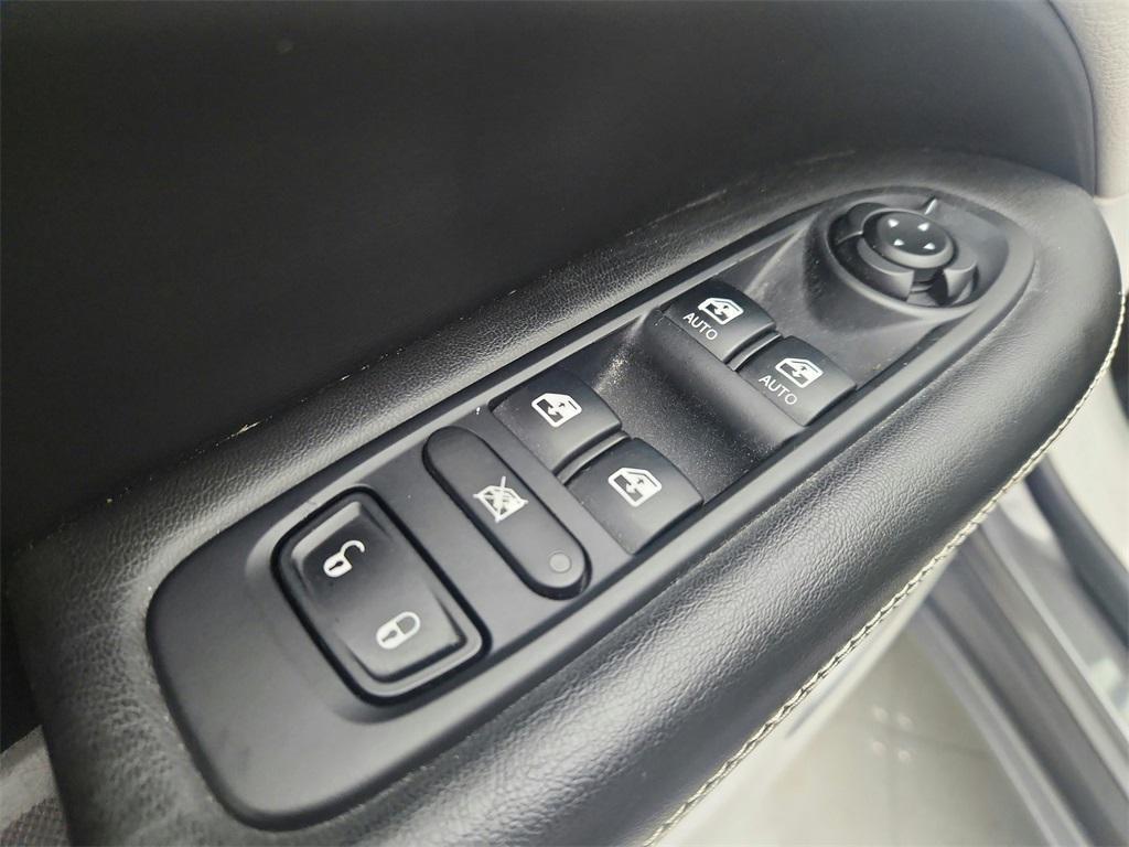 used 2018 Jeep Compass car, priced at $15,300